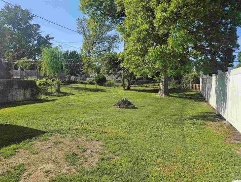 2041 Elm Street Quincy IL 62301