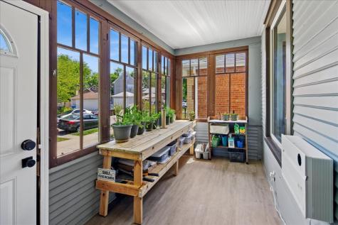 4450 North Kasson Avenue Chicago IL 60630