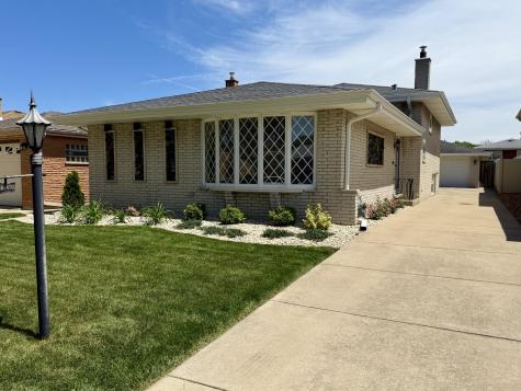 8927 South Sacramento Avenue Evergreen Park IL 60805