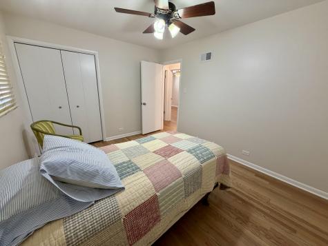 8927 South Sacramento Avenue Evergreen Park IL 60805