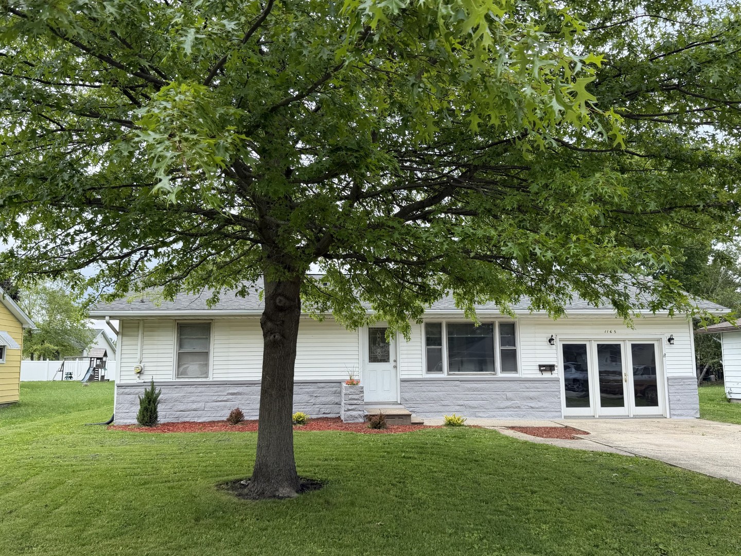 1165 Roselawn Drive Paxton IL 60957