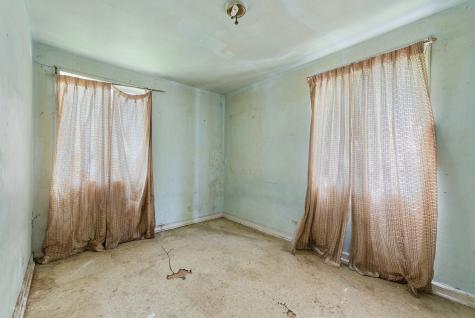 9611 South Oglesby Avenue Chicago IL 60617