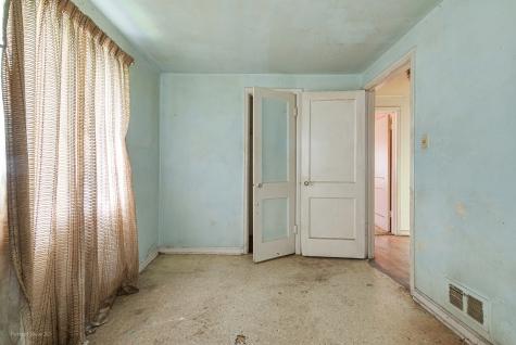 9611 South Oglesby Avenue Chicago IL 60617