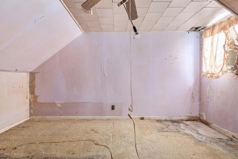 9611 South Oglesby Avenue Chicago IL 60617