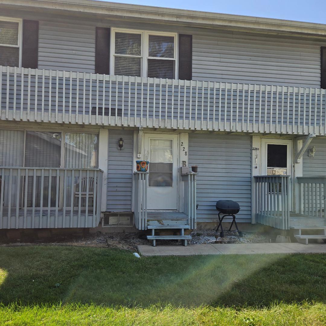 228 Elkhorn Court Bolingbrook IL 60440