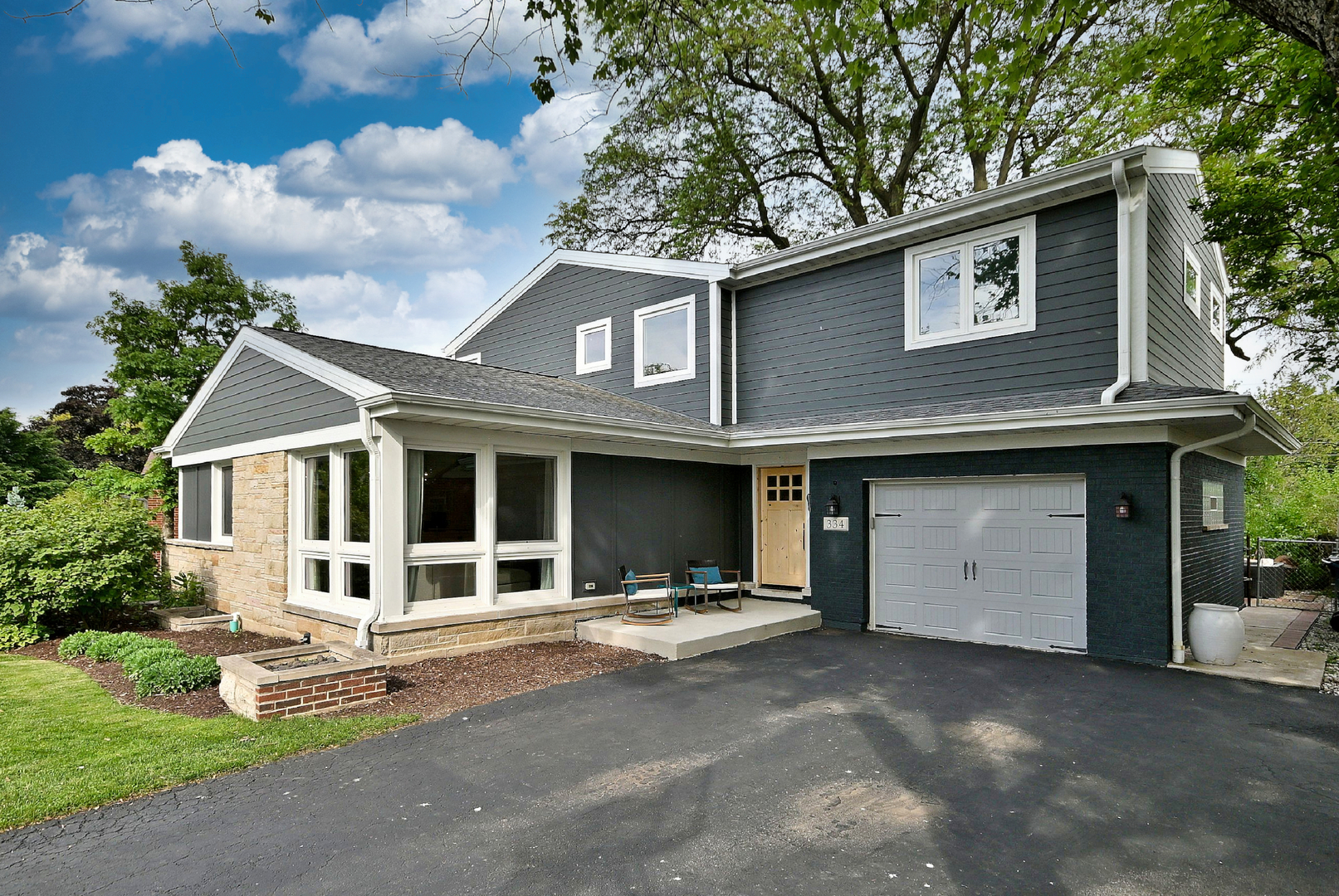 334 East Huntington Lane Elmhurst IL 60126