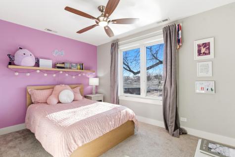 334 East Huntington Lane Elmhurst IL 60126