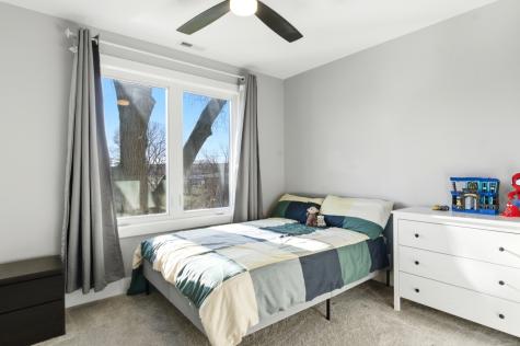 334 East Huntington Lane Elmhurst IL 60126