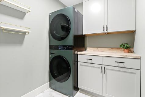 334 East Huntington Lane Elmhurst IL 60126