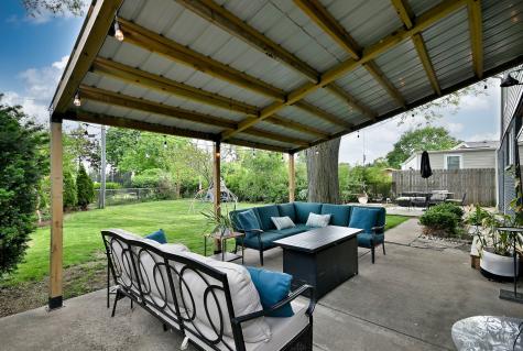 334 East Huntington Lane Elmhurst IL 60126