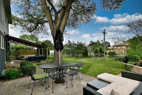 334 East Huntington Lane Elmhurst IL 60126