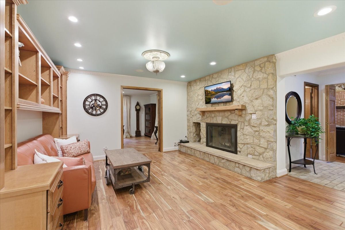 39 Mockingbird Lane Oak Brook IL 60523