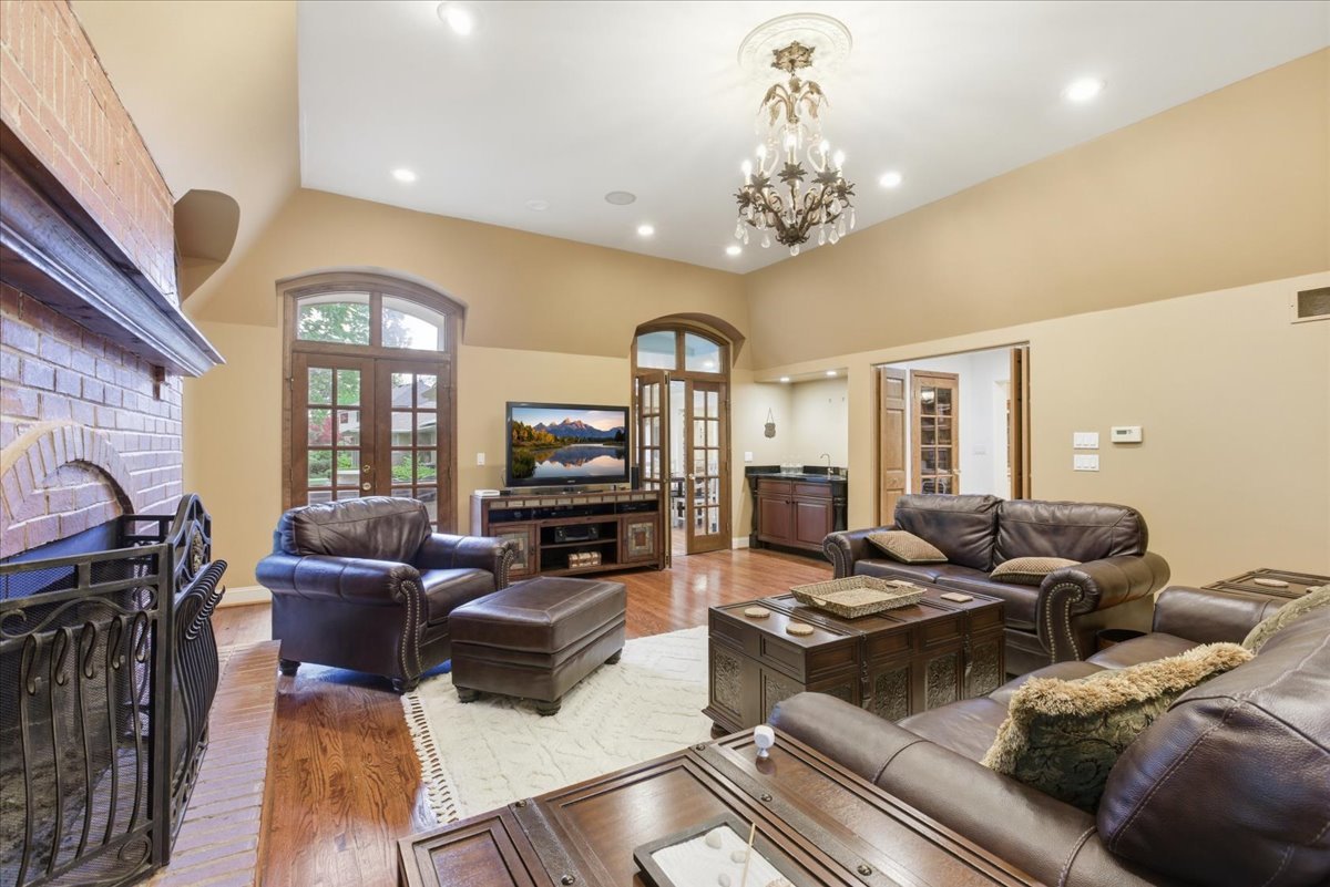 39 Mockingbird Lane Oak Brook IL 60523