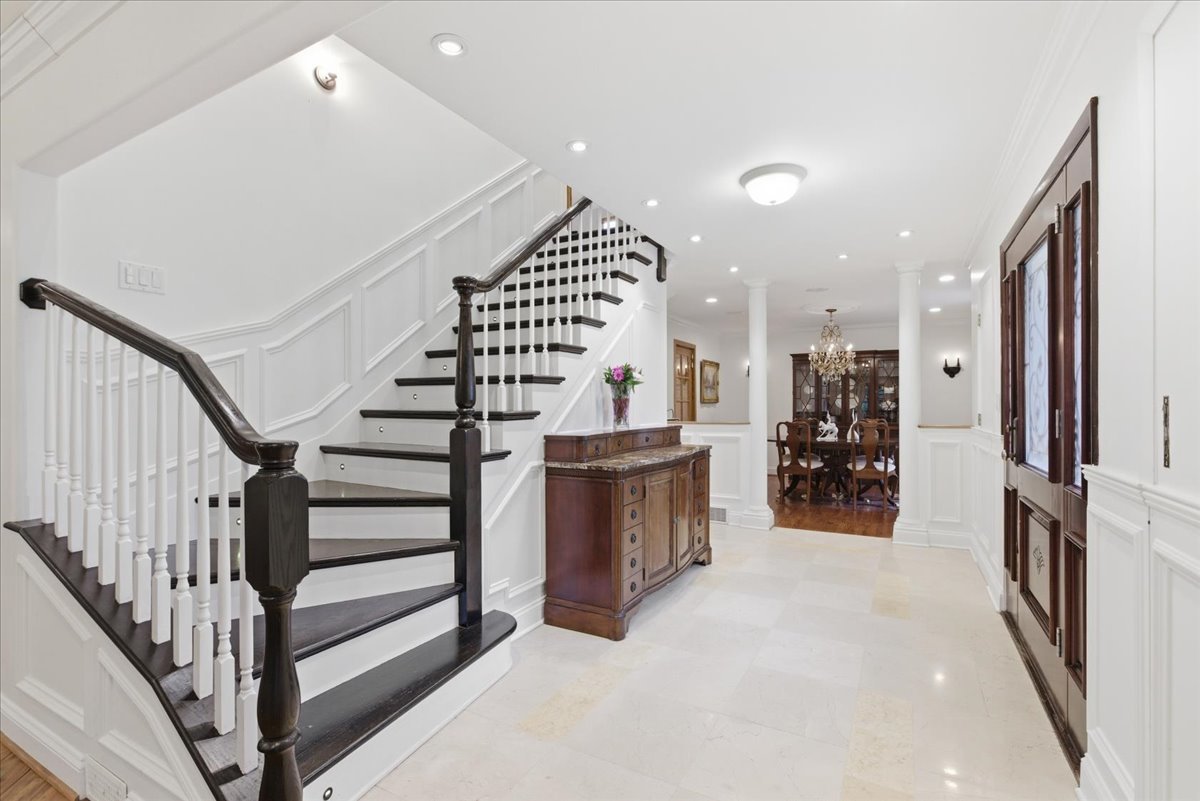 39 Mockingbird Lane Oak Brook IL 60523