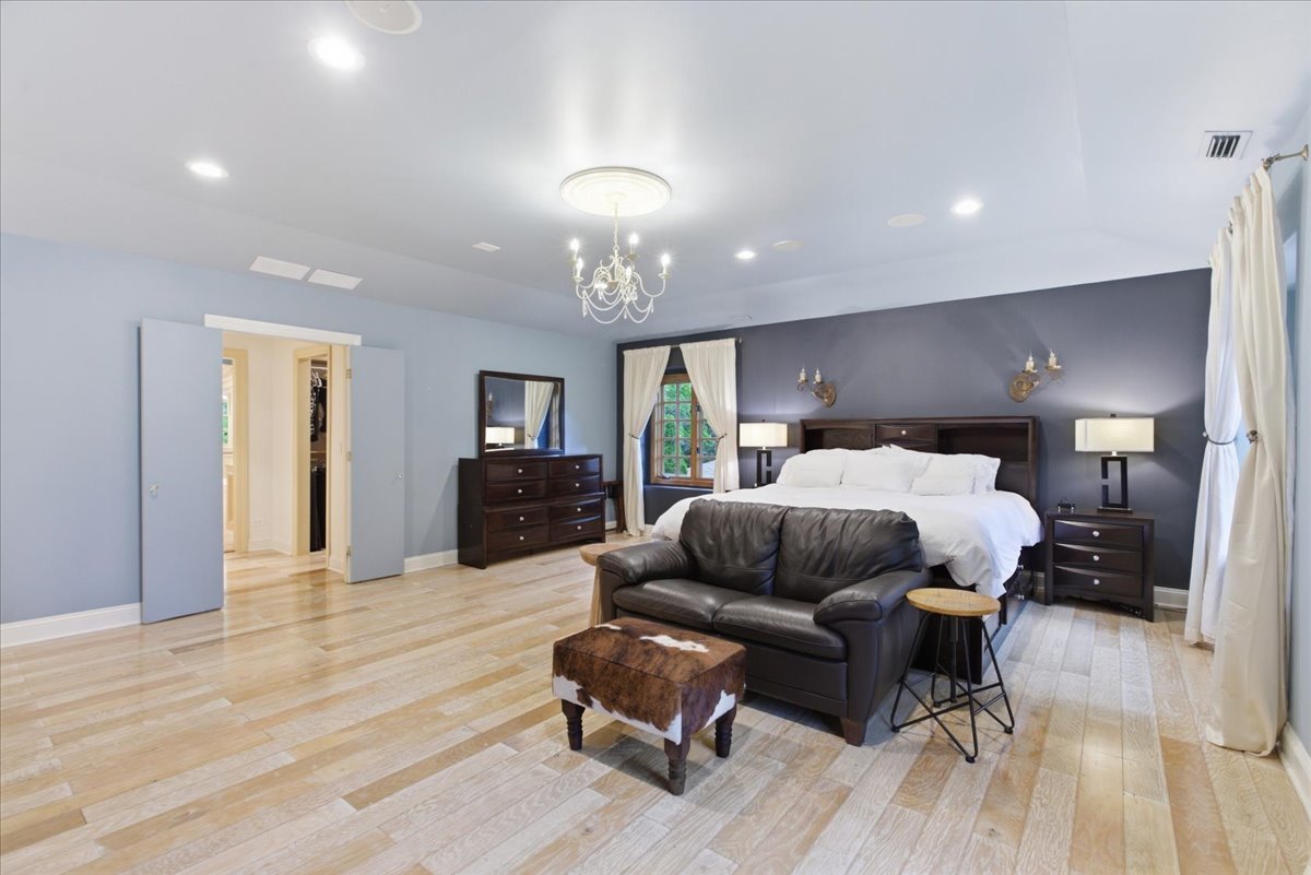 39 Mockingbird Lane Oak Brook IL 60523