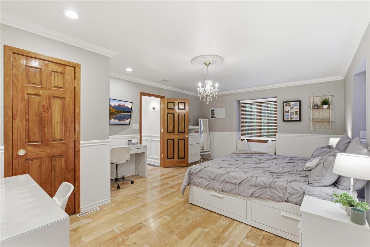 39 Mockingbird Lane Oak Brook IL 60523