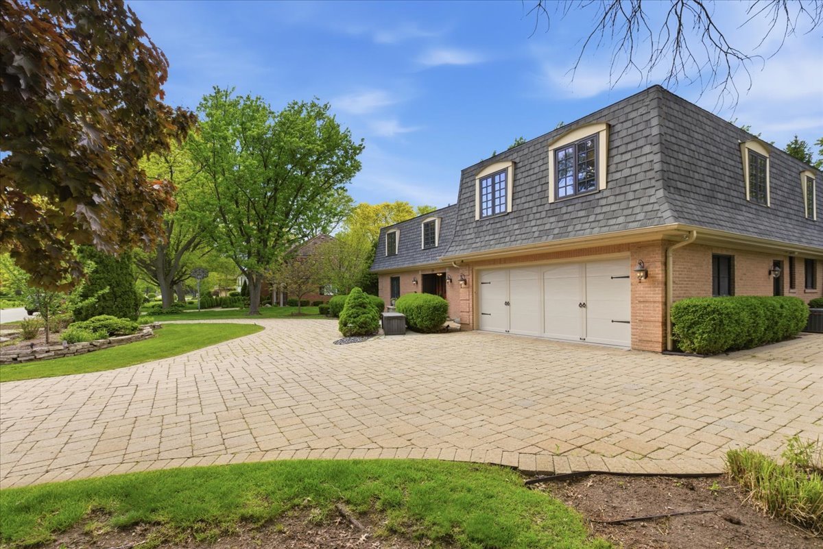 39 Mockingbird Lane Oak Brook IL 60523