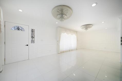 606 South Arlington Heights Road Arlington Heights IL 60005