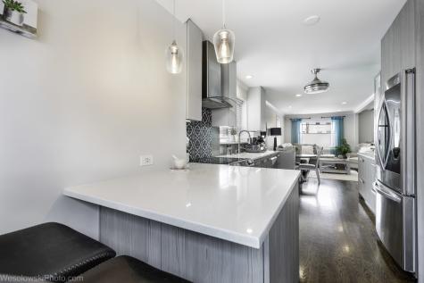 4117 Prairie Avenue Schiller Park IL 60176