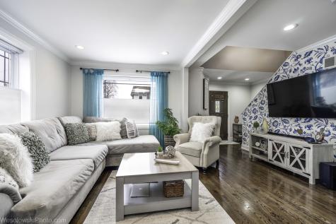 4117 Prairie Avenue Schiller Park IL 60176