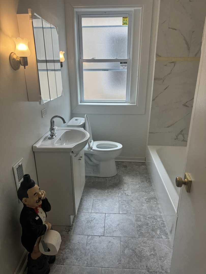 8110 South Chappel Avenue Chicago IL 60617