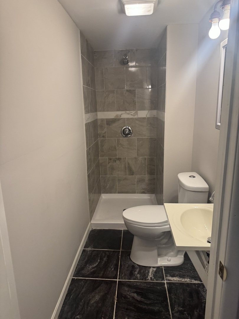 8110 South Chappel Avenue Chicago IL 60617