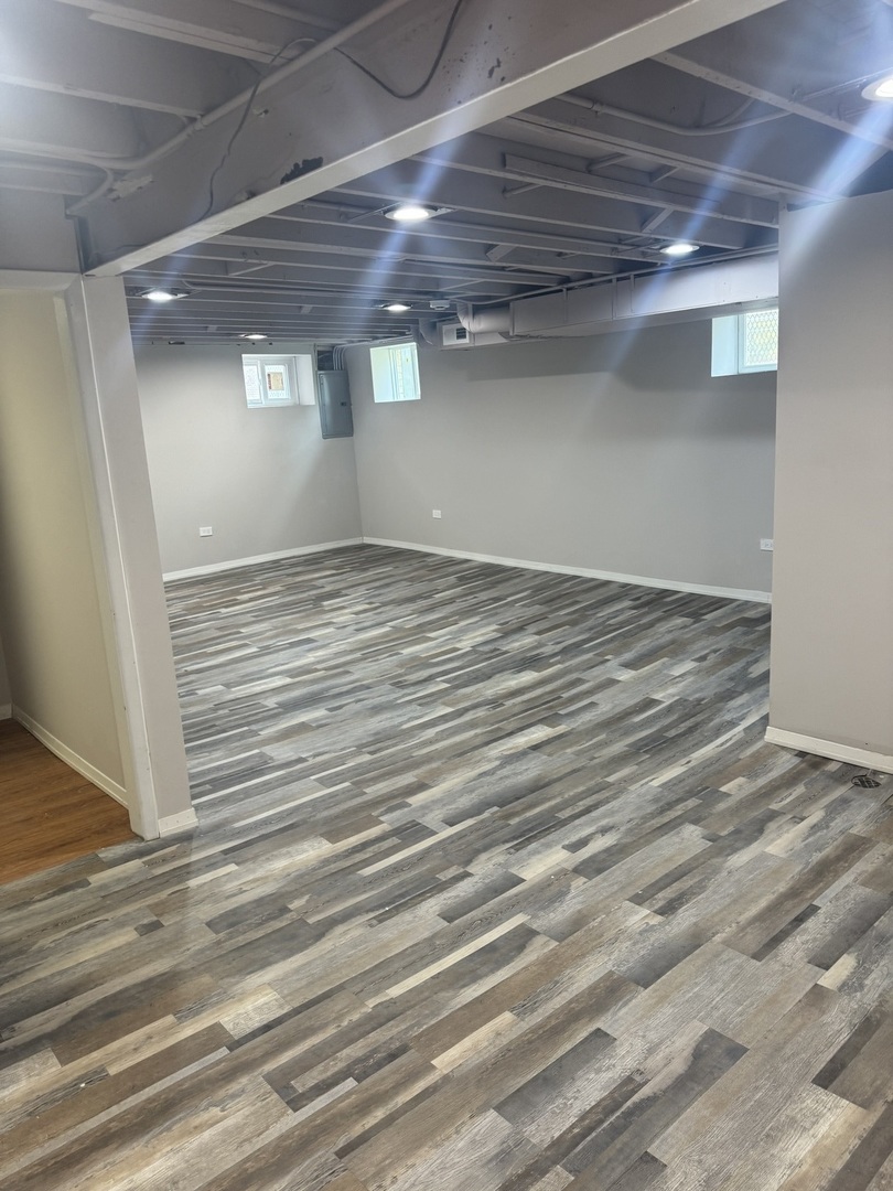 8110 South Chappel Avenue Chicago IL 60617