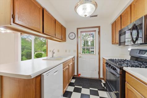 2456 Bridgewater Drive Woodstock IL 60098