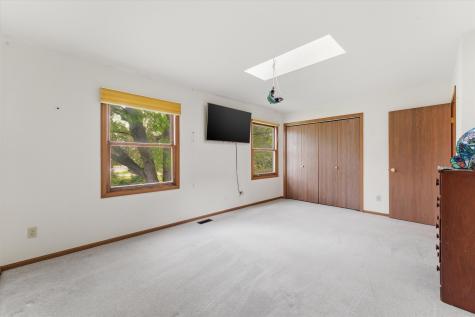 2456 Bridgewater Drive Woodstock IL 60098