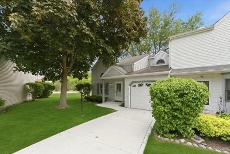 2456 Bridgewater Drive Woodstock IL 60098