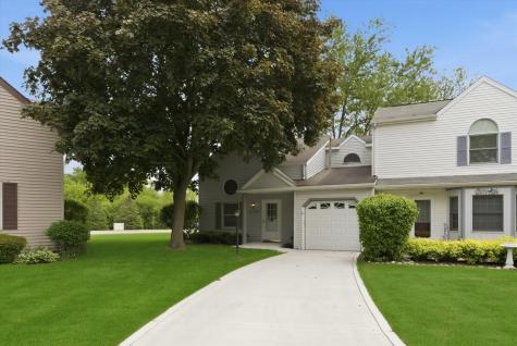 2456 Bridgewater Drive Woodstock IL 60098