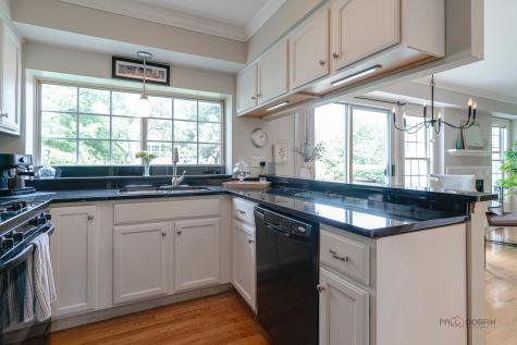 4692 North Sapphire Drive Hoffman Estates IL 60192