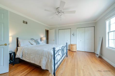 4692 North Sapphire Drive Hoffman Estates IL 60192