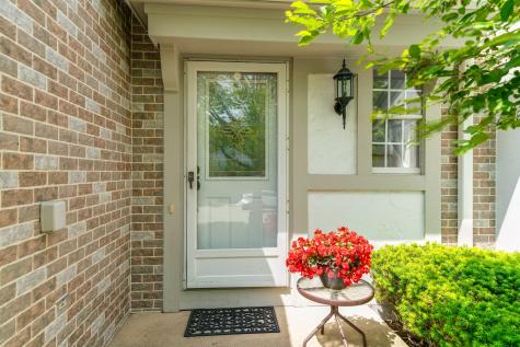 4692 North Sapphire Drive Hoffman Estates IL 60192