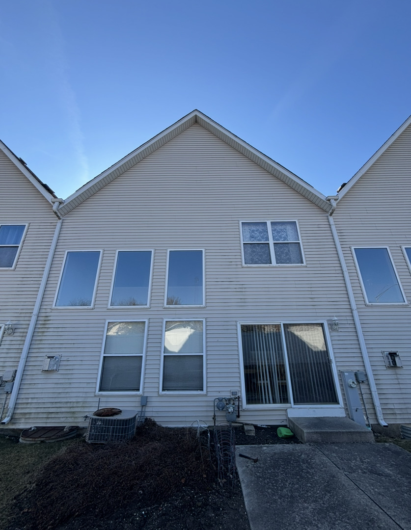 354 Aaron Lane Bolingbrook IL 60440