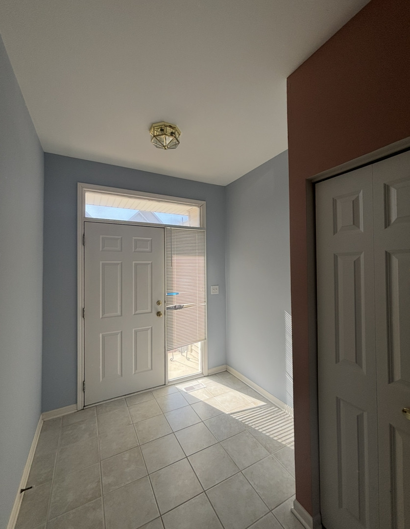 354 Aaron Lane Bolingbrook IL 60440