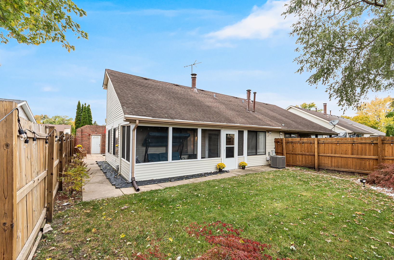 1008 Pheasant Run Lane Aurora IL 60504