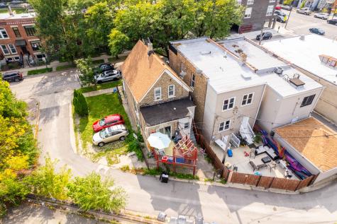 2342 West Altgeld Street Chicago IL 60647