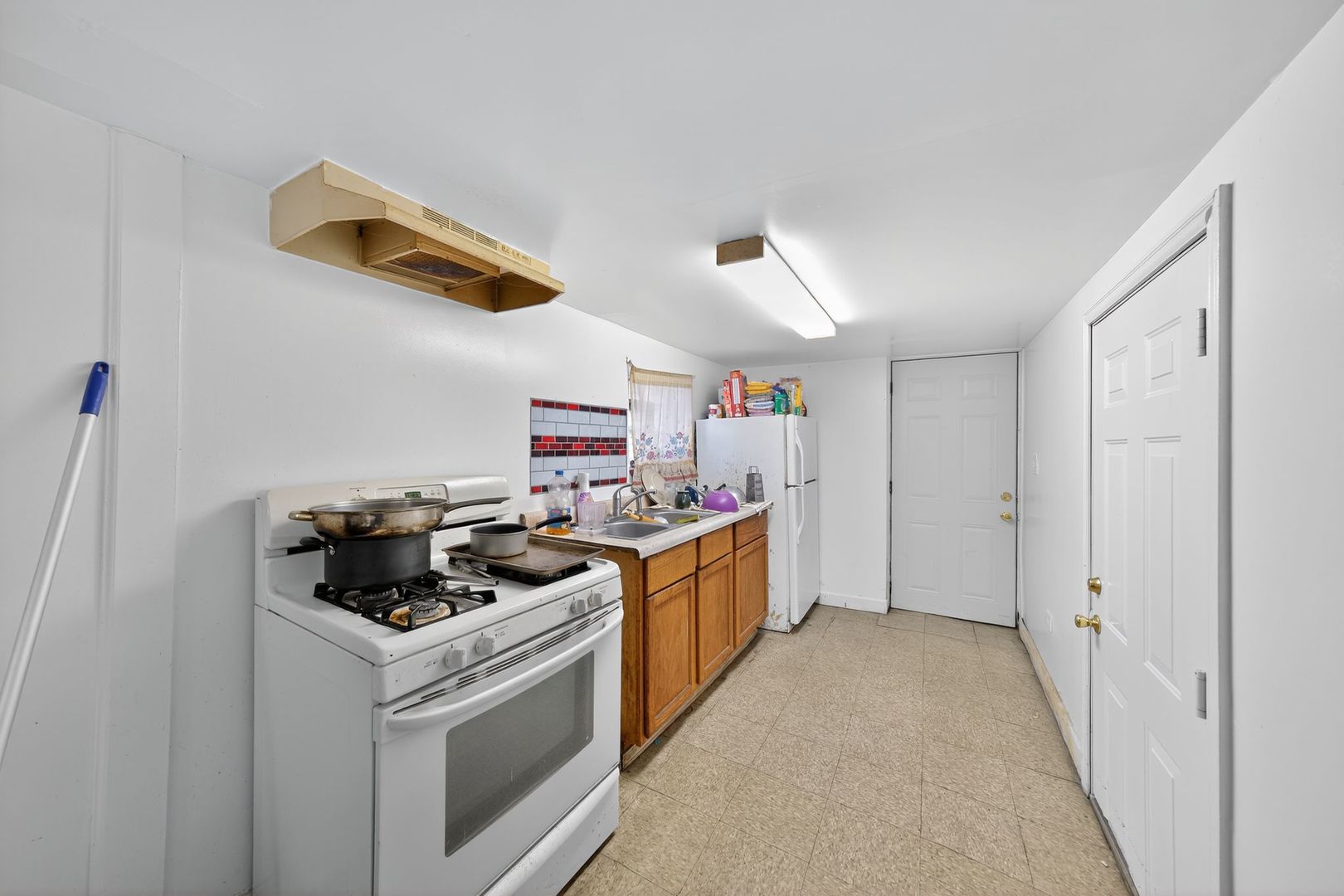 6541 South Carpenter Street Chicago IL 60621