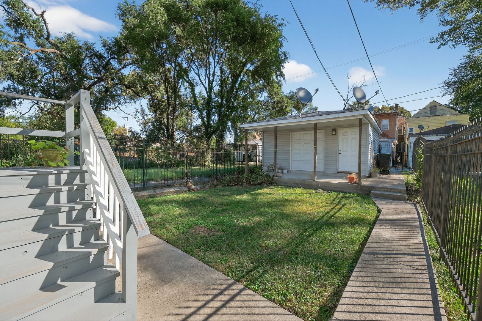 6541 South Carpenter Street Chicago IL 60621