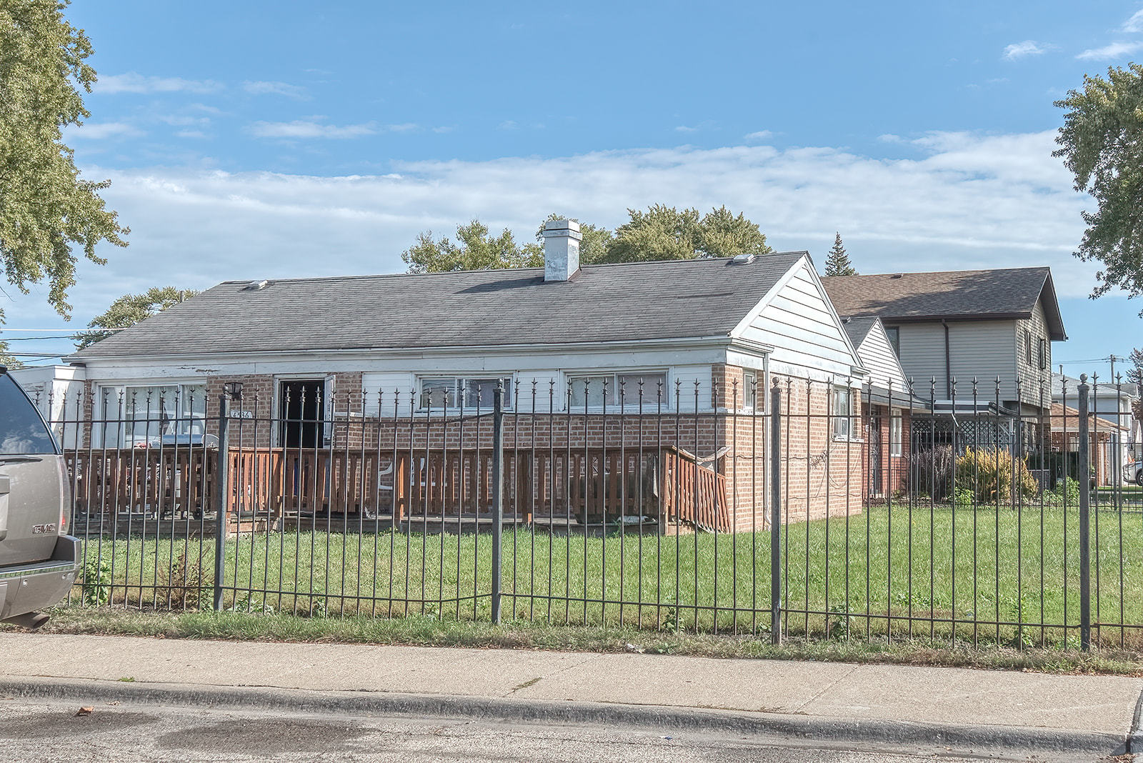 4536 West 83rd Street Chicago IL 60652