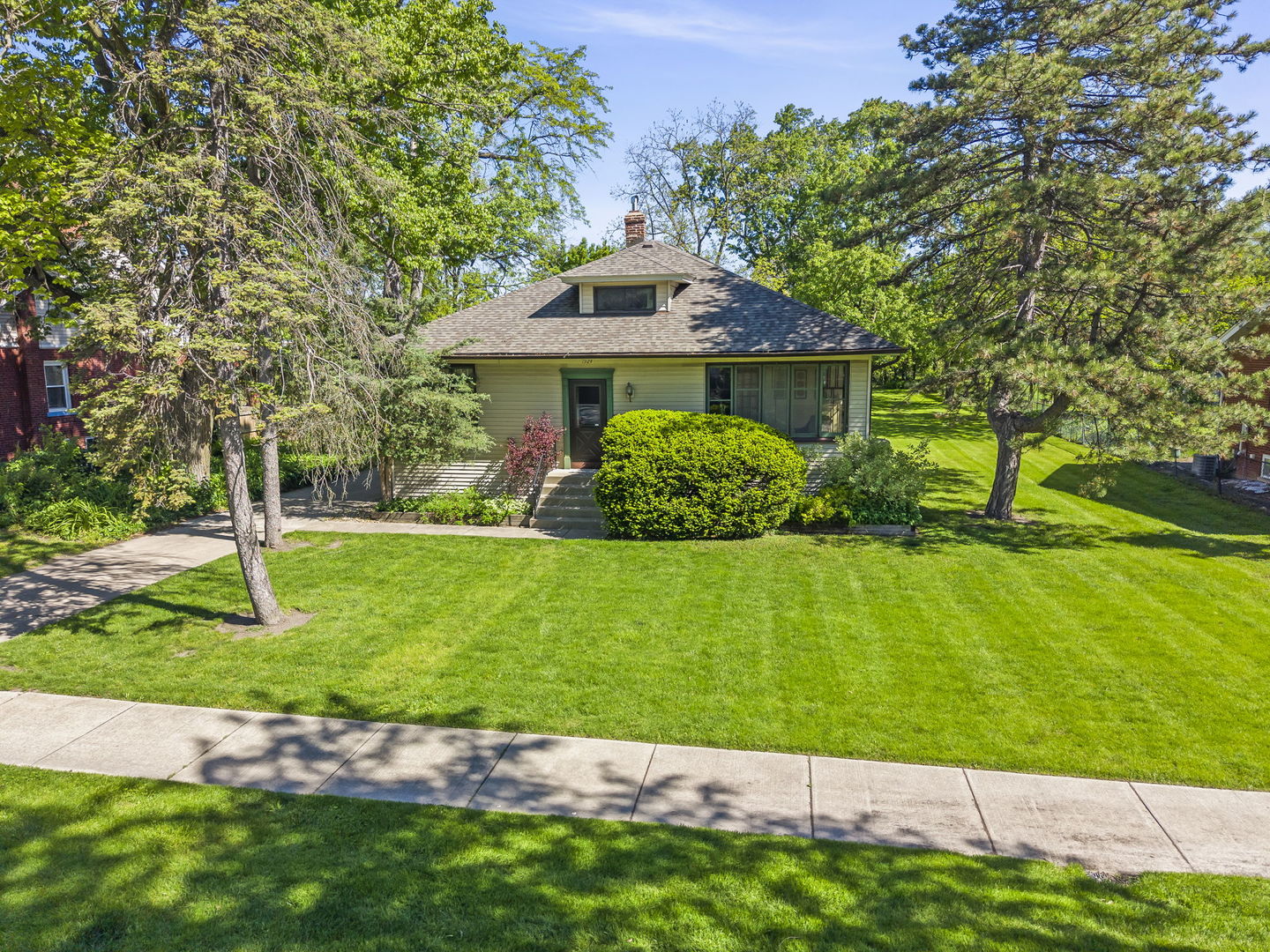 1924 Pine Road Homewood IL 60430