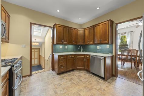 1924 Pine Road Homewood IL 60430