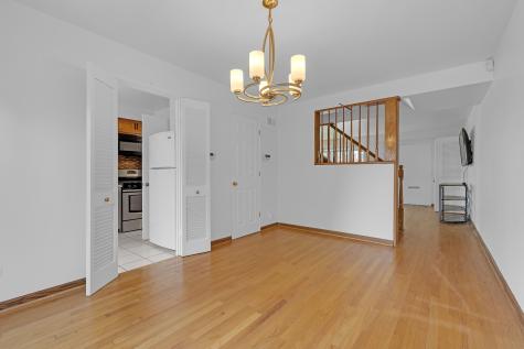 1534 Palmgren Drive Glenview IL 60025