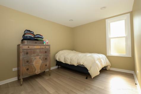 2413 20TH Street North Chicago IL 60064