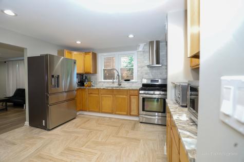 2413 20TH Street North Chicago IL 60064