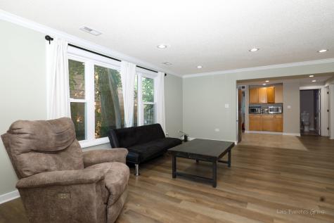 2413 20TH Street North Chicago IL 60064