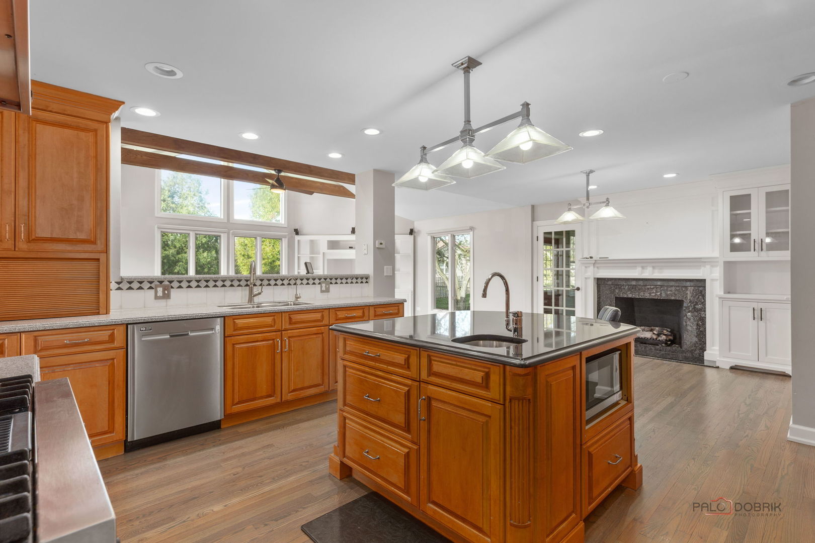 2326 West Weathersfield Way Schaumburg IL 60193