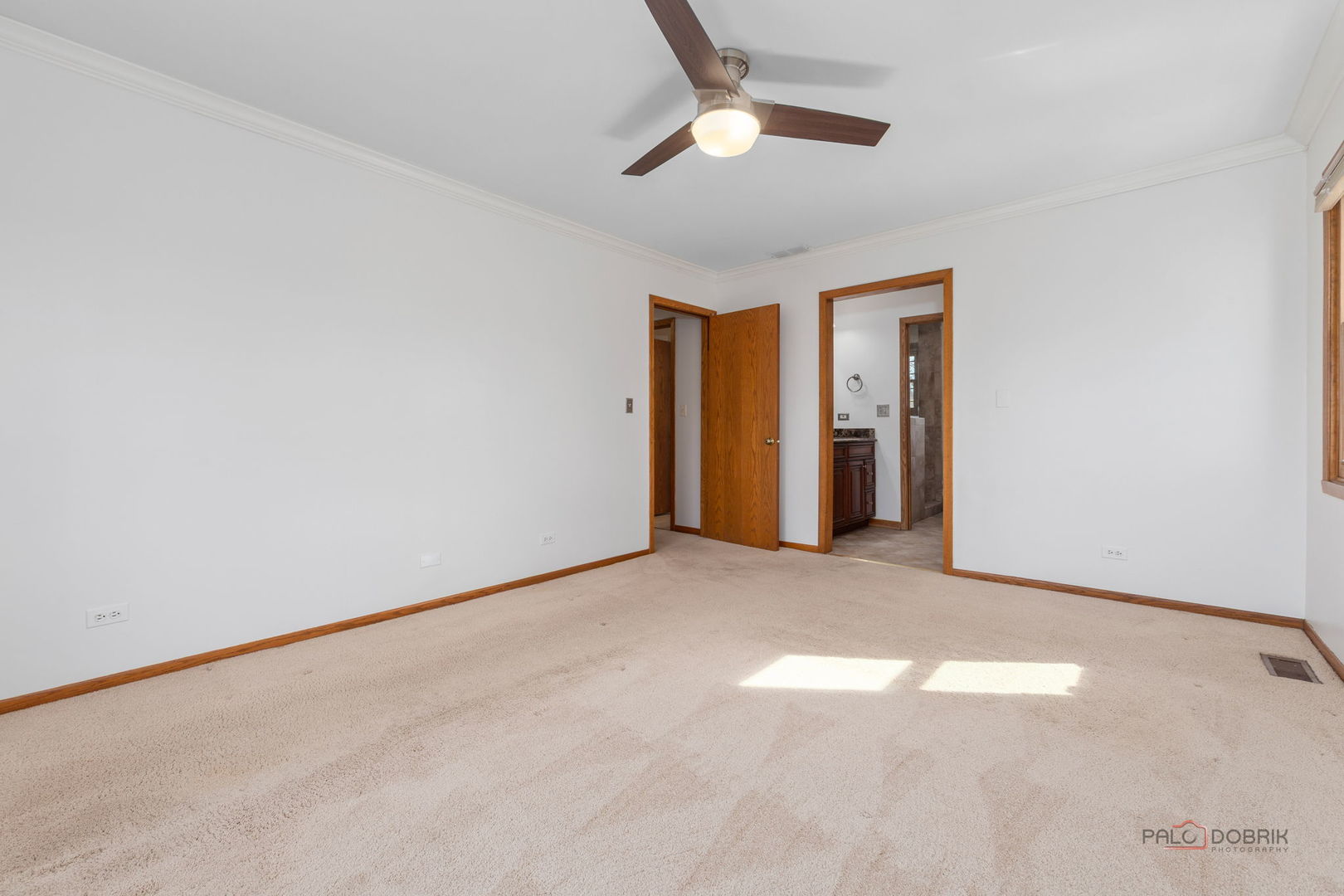 2326 West Weathersfield Way Schaumburg IL 60193
