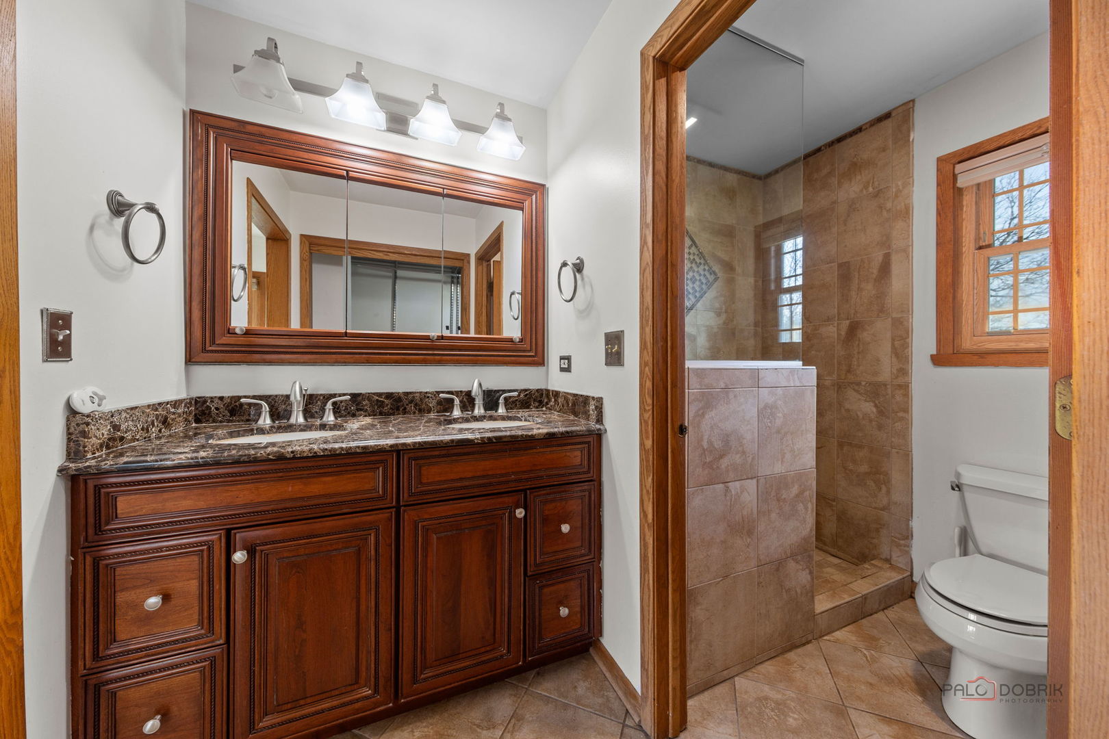 2326 West Weathersfield Way Schaumburg IL 60193